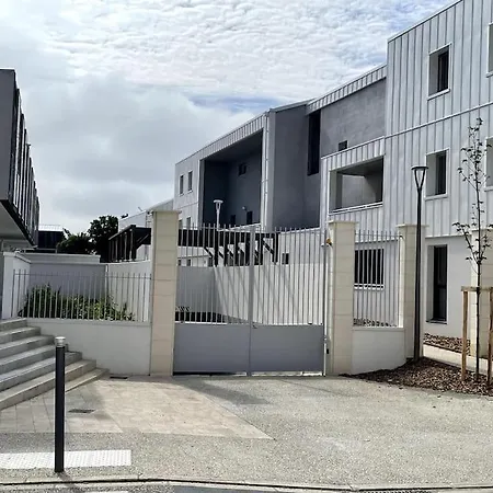 Avec Balcon Et Parking! Puilboreau