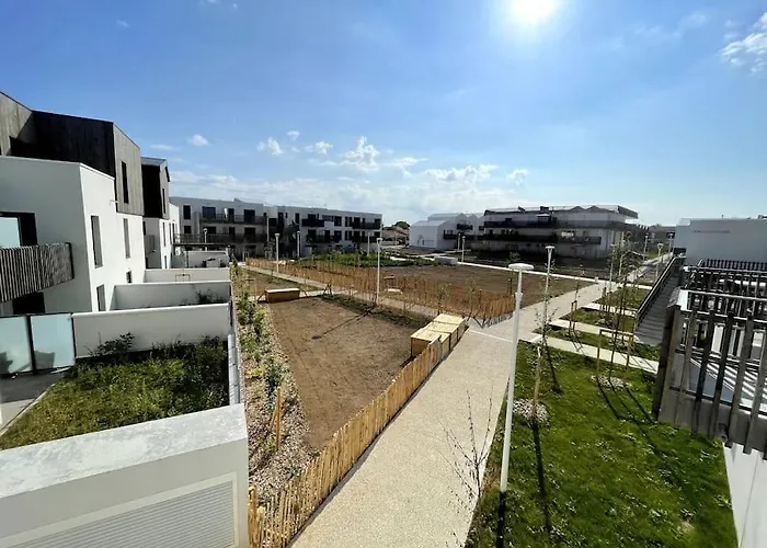 Apartmán Avec Balcon Et Parking! *