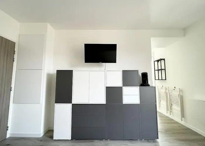 Apartmán Avec Balcon Et Parking! *