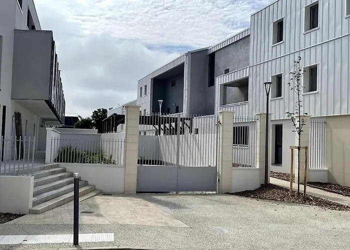 Avec Balcon Et Parking! Puilboreau